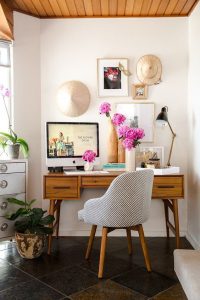 Home Office Pequeno: 20 exemplos! Sala/Decoração/decoration – Photo: Reprodução