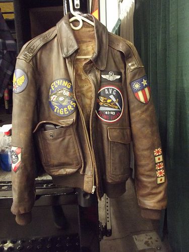 40 jaquetas bomber - Moda masculina / Bugre Moda / Imagem: Reprodução