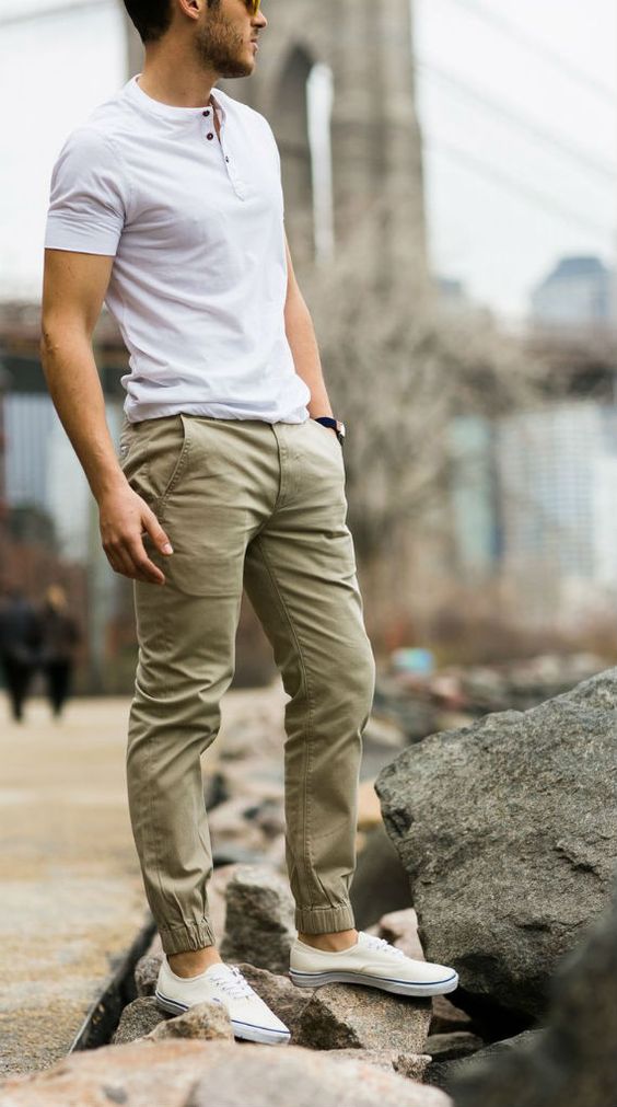 Como usar calças jogger? Moda Masculina e Tomboy/Blog Bugre Moda / Imagem: Reprodução 