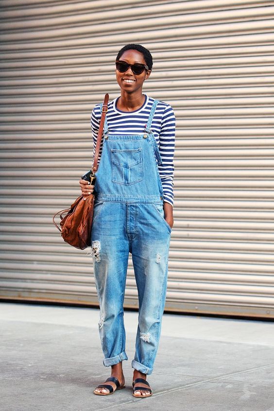  Jardineira jeans! 30 ideias/Estilo Tomboy/ Blog Bugre Moda/ Imagem: Reprodução 