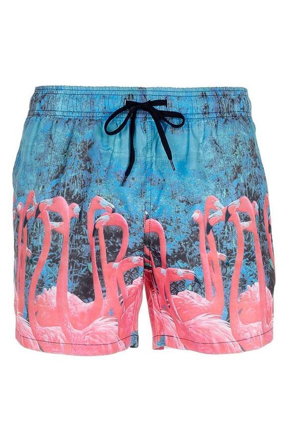 30 ideias de shorts tropicais/criativos - Blog Bugre Moda / Imagem: Reprodução 