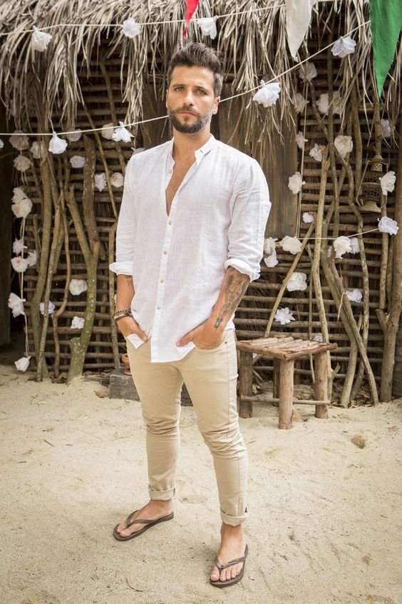 10 looks masculinos para o Réveillon 2018. Praia ou ambientes descontraídos. Blog Bugre Moda / Imagem: Reprodução 