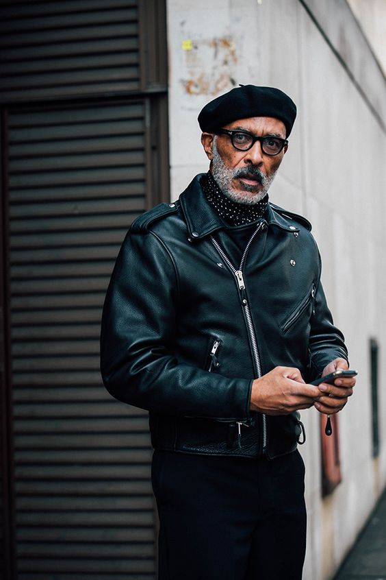 Homens maduros e as jaquetas pretas! 13 ideias de looks! Blog Bugre Moda! Imagem: Reprodução 