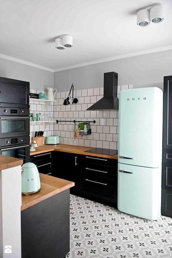 15 ideais! Refrigerador SMEG Anos 50! Eletrodomésticos vintage! Decoração! Blog Bugre Moda! Imagem: Reprodução 
