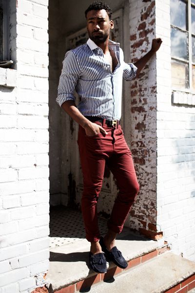 Calça vinho, como usar? 20 exemplos! Moda Masculina e Tomboy! Blog Bugre Moda / Imagem: Reprodução 