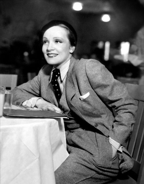 Marlene Dietrich - Você sabe o que é estilo Tomboy? Blog Bugre Moda/ Imagem: Pinterest/Reprodução 