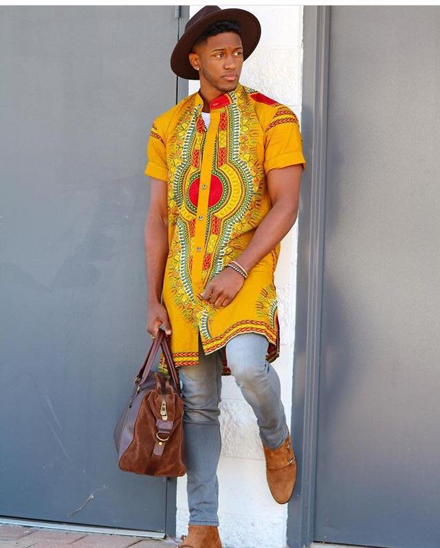 Camisas e batas dashiki/África /Blog Bugre Moda – Imagem: @notribecloting 