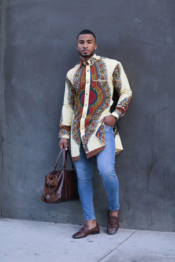 Camisas e batas dashiki/África /Blog Bugre Moda – Imagem: @notribecloting 