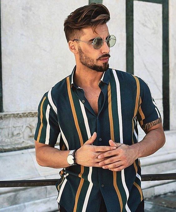 Camisa listrada em alta! Moda Masculina e Tomboy! Imagem: Reprodução 