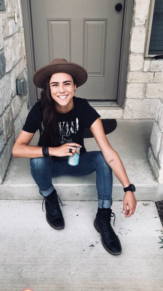 Estilo Tomboy: 13 Ideias de looks casuais! Imagem: Reprodução 