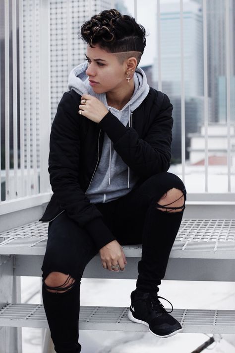 Estilo Tomboy: 13 Ideias de looks casuais! Imagem: Reprodução 