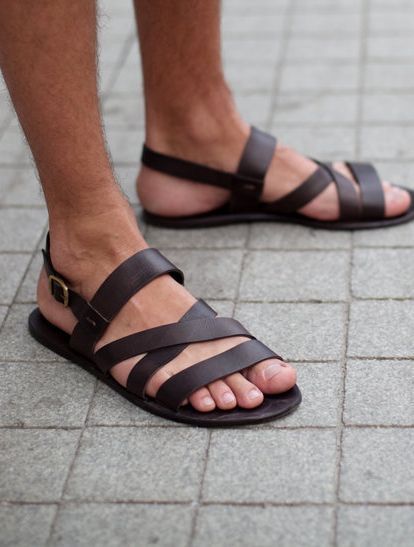 13 modelos de sandálias Masculinas/Tomboy! Imagem: Reprodução