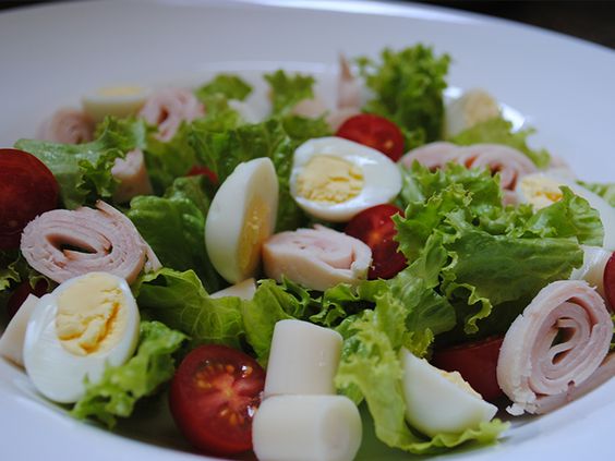 Saladas: 15 ideias! Reeducação Alimentar / Imagem: Reprodução