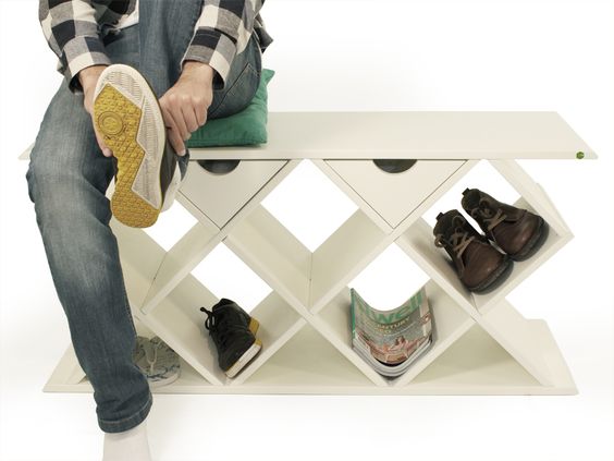 35 maneiras de organizar sapatos na entrada de casa! Imagem: Pinterest / Reprodução 