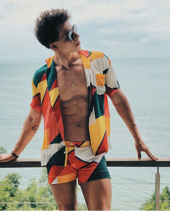 30 ideias de looks para o carnaval 2019! Moda Masculino! Imagem: Pinterest / Reprodução 