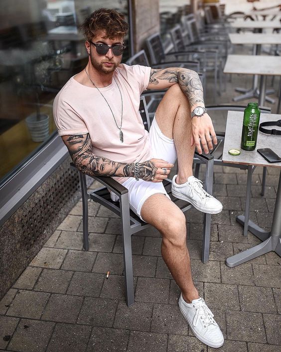 30 ideias de looks para o carnaval 2019! Moda Masculino! Imagem: Pinterest / Reprodução 