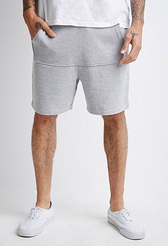 Bermudas de Moletom: 15 ideias! Moda Masculina/Tomboy Imagem: Reprodução