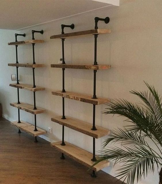 Decoração industrial: que tal usar tubos de metal no lugar do armário? Imagem: Reprodução 